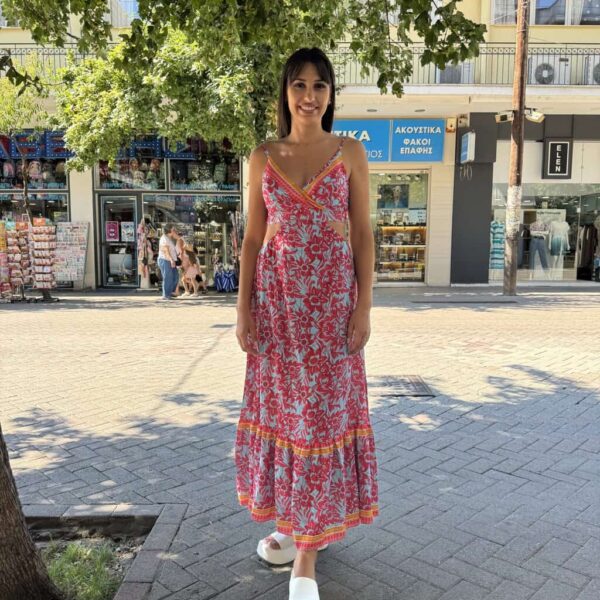 Φόρεμα cut out maxi. 