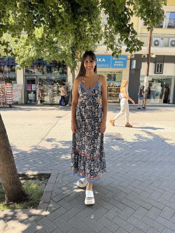 Φόρεμα cut out maxi. 